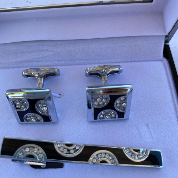 Cuff link & Tie Clip Set - Picture 2 of 5